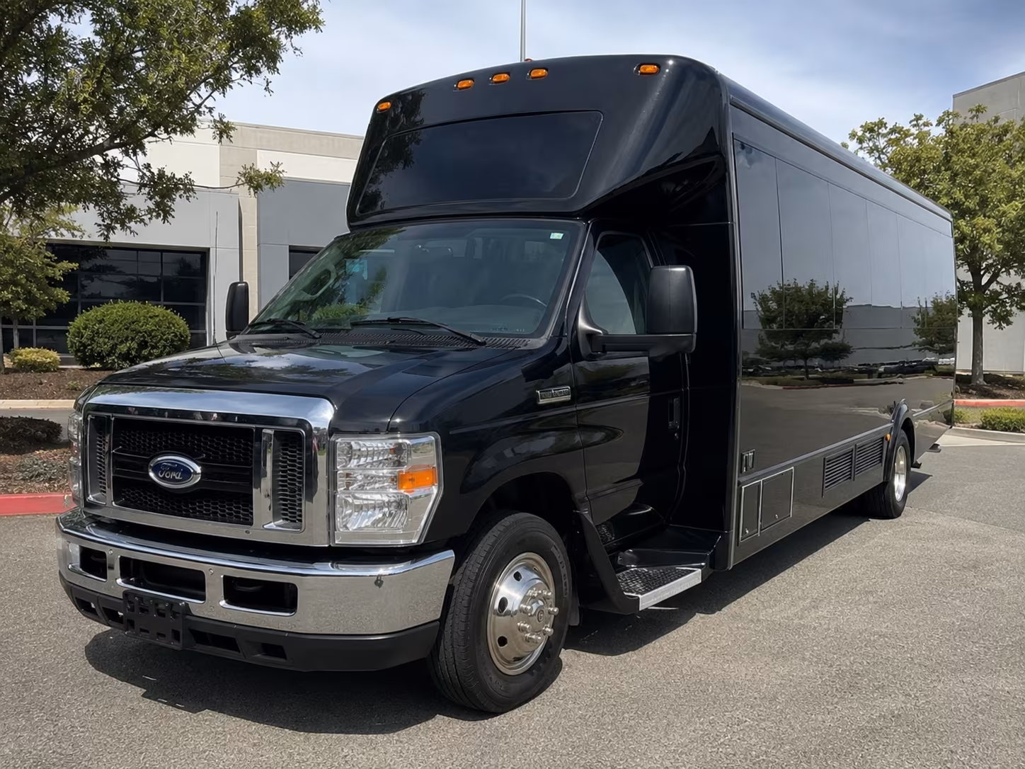 rent a miami prom party bus or charter bus today